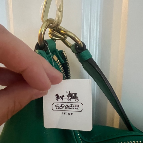 Coach Purse! TAGS STILL ON! - Picture 3 of 7